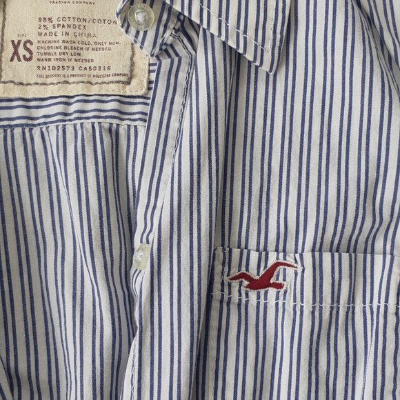 Hollister Striped button down - Picture 2 of 8